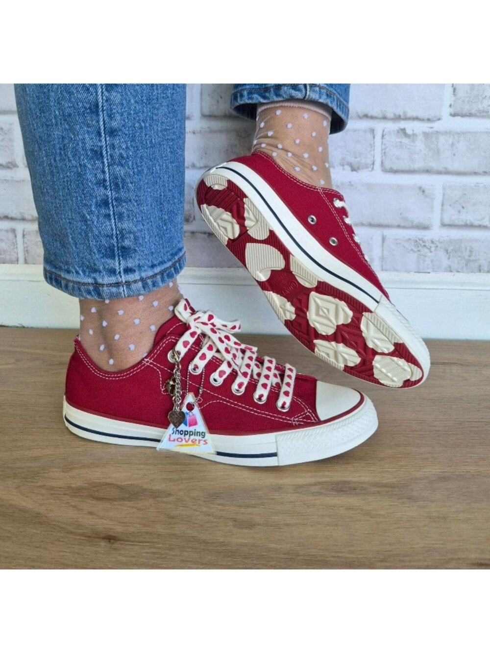 ⭐Converse Chuck Taylor Valentine's Day Low 6.5 Womens shoes Sneaker Red A19057C